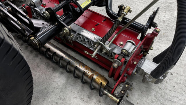 Toro-Reelmaster-5410-Diesel-2WD-Fairway-Reel-Mower-3-800×600-1-2