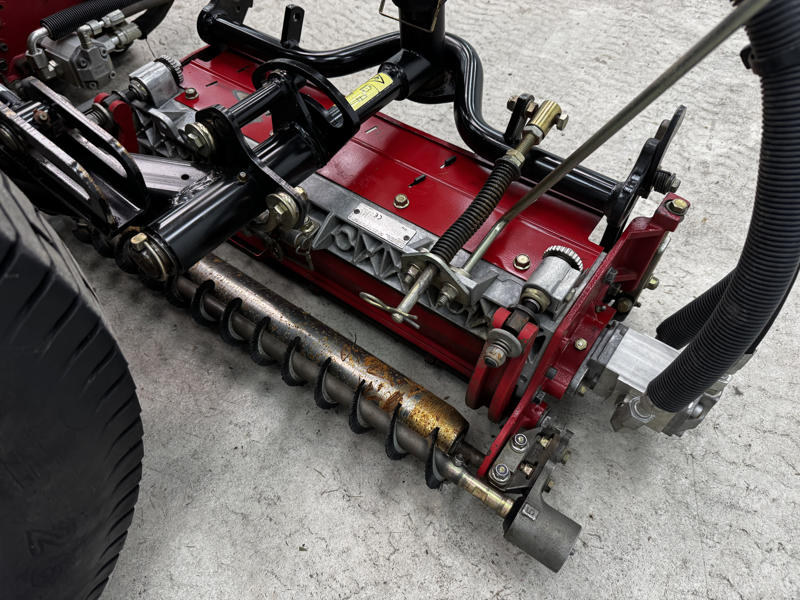Toro-Reelmaster-5410-Diesel-2WD-Fairway-Reel-Mower-3-800×600-1-2