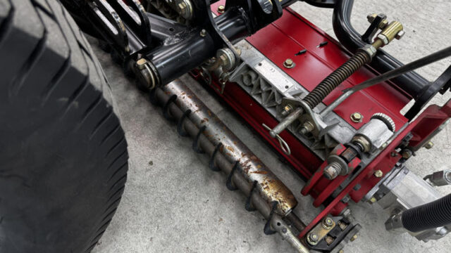 Toro-Reelmaster-5410-Diesel-2WD-Fairway-Reel-Mower-3-800×600-1