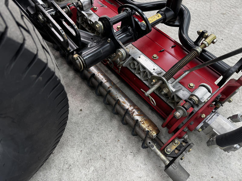 Toro-Reelmaster-5410-Diesel-2WD-Fairway-Reel-Mower-3-800×600-1