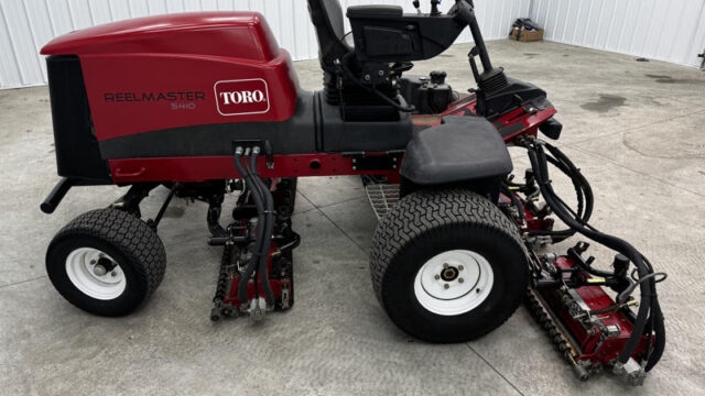 Toro-Reelmaster-5410-Diesel-2WD-Fairway-Reel-Mower-4-800×600-1-2