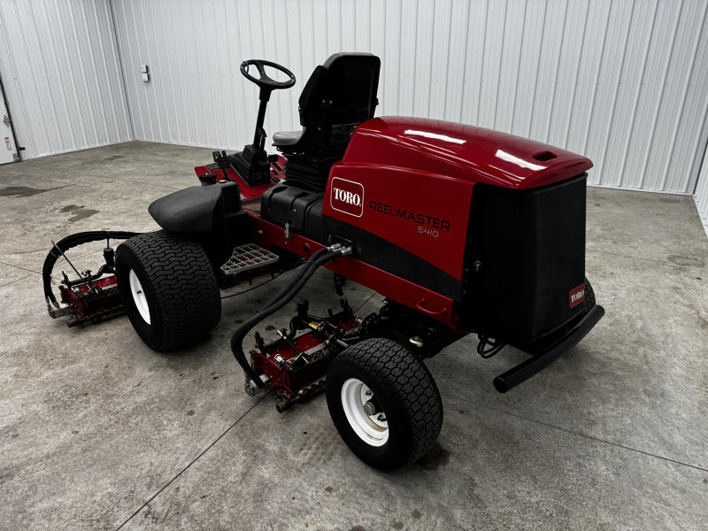 Toro-Reelmaster-5410-Diesel-2WD-Fairway-Reel-Mower-5-800×600-1-1
