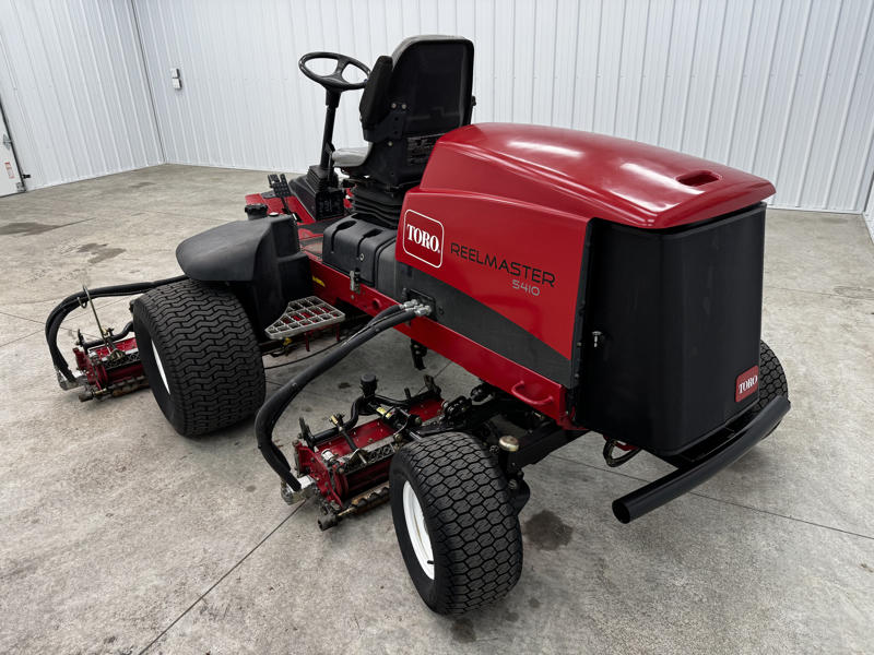Toro-Reelmaster-5410-Diesel-2WD-Fairway-Reel-Mower-5-800×600-1-2