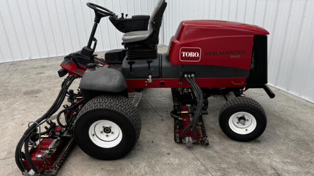 Toro-Reelmaster-5410-Diesel-2WD-Fairway-Reel-Mower-6-800×600-1-2