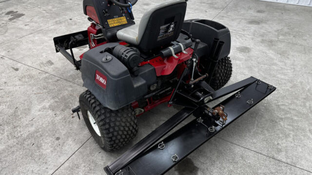 Toro-Sand-Pro-3040-3WD-Field-and-Bunker-Rake-3-800×600-1