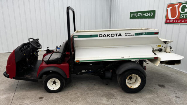 Toro-Workman-HDX-Gas-4WD-with-Dakota-Turf-Tender-410-Top-Dresser-6-800×600-1