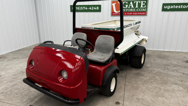 Toro-Workman-HDX-Gas-4WD-with-Dakota-Turf-Tender-410-Top-Dresser-7-800×600-1