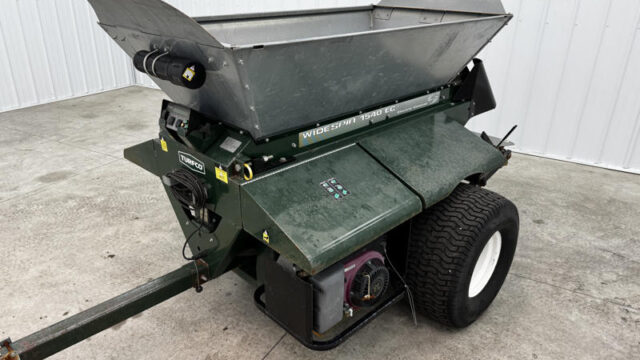 Turfco-1540-Widespin-Pull-Behind-Top-Dresser-5-800×600-1