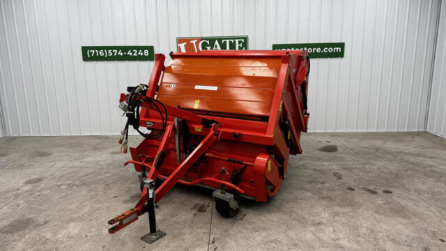 Wiedenmann-Super-500-Pull-Behind-Turf-Sweeper-Vac-6-800×600-1