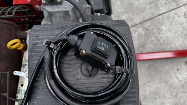 224-465_Toro-Pro-Force-Pull-Behind-Debris-Blower-2-800×600-1