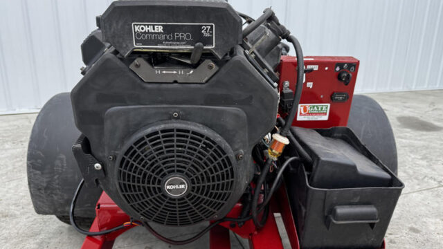 224-465_Toro-Pro-Force-Pull-Behind-Debris-Blower-3-800×600-1