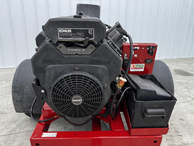 224-465_Toro-Pro-Force-Pull-Behind-Debris-Blower-3-800×600-1
