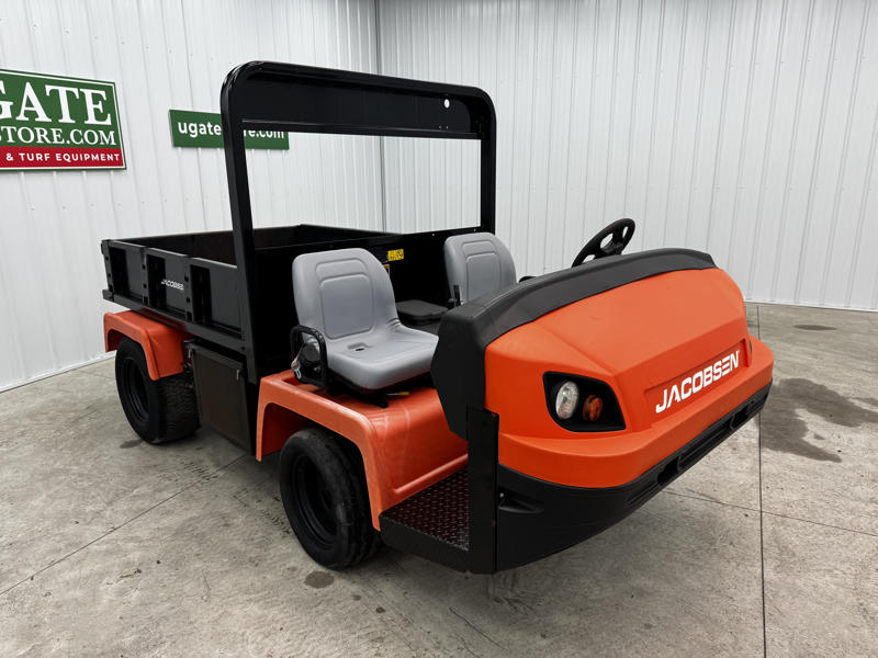226-397_Jacobsen-Truckster-XD-Heavy-Duty-Diesel-4WD-Utility-Vehicle-1-800×600-1