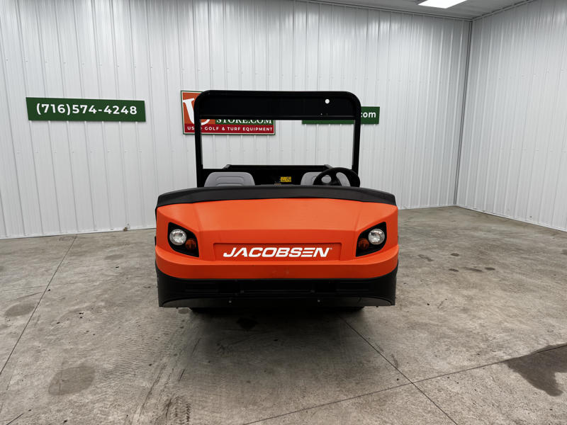 226-397_Jacobsen-Truckster-XD-Heavy-Duty-Diesel-4WD-Utility-Vehicle-9-800×600-1