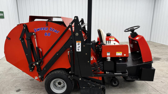 226-398_Smithco-Sweep-Star-60-Gas-Turf-Sweeper-4-800×600-1