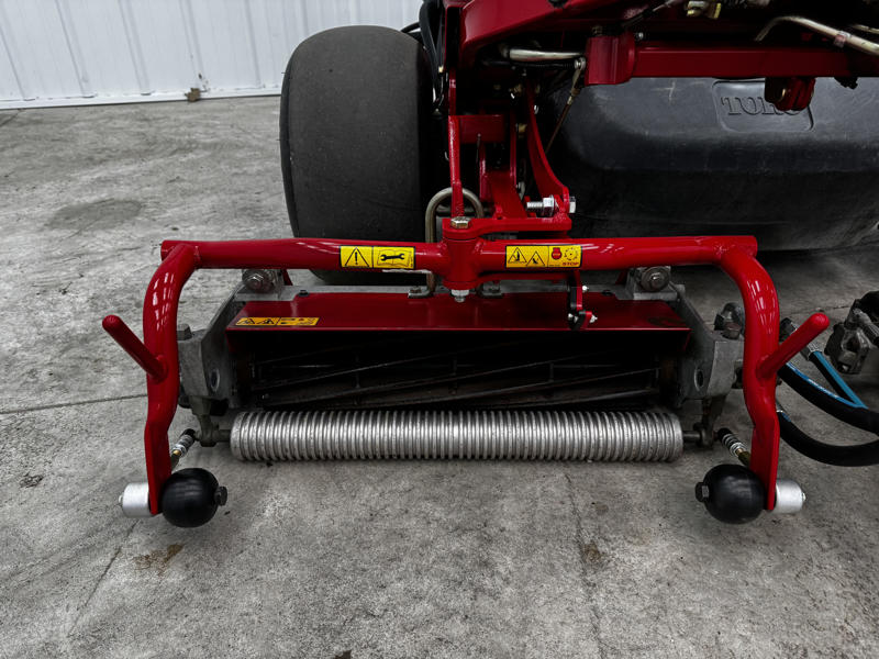 226-399_Toro-Greensmaster-3250-Diesel-3WD-Greensmower-2-800×600-1