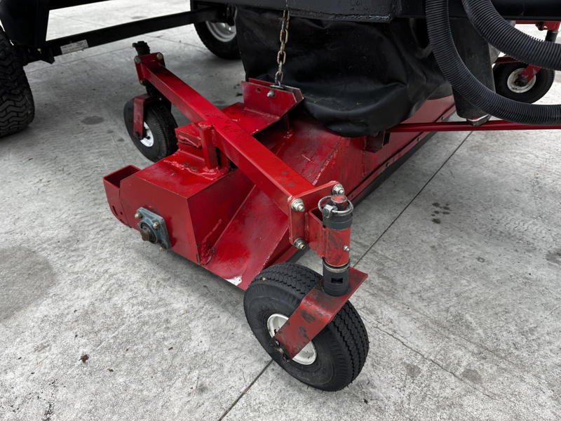 226-406_Toro-Versa-Vac-PTO-Driven-Turf-Sweeper-and-Debris-Vacuum-2-800×600-1