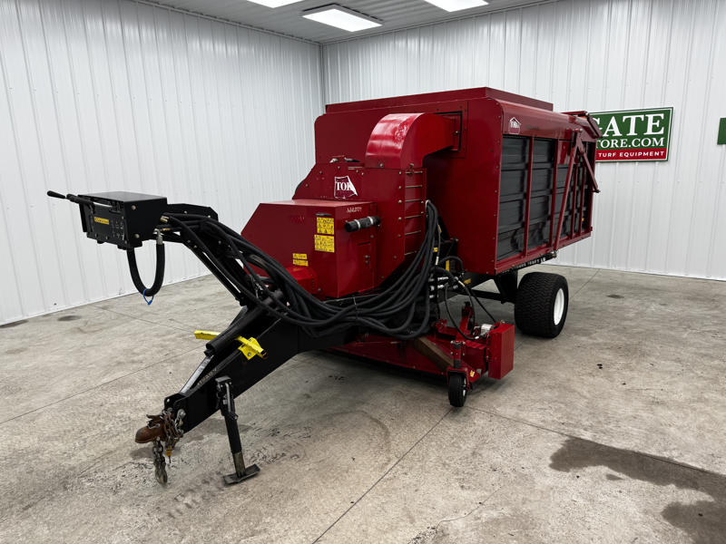 226-406_Toro-Versa-Vac-PTO-Driven-Turf-Sweeper-and-Debris-Vacuum-8-800×600-1