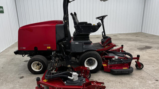 226-407_Toro-Groundsmaster-4000-Diesel-4WD-Wide-Area-Mower-2-800×600-1