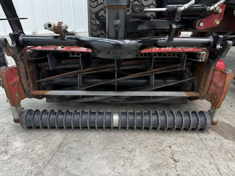 226-408_Toro-Reelmaster-5510-Diesel-2WD-Fairway-Mower-1-800×600-1