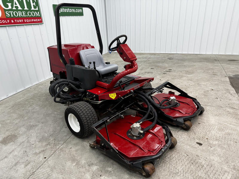 226-409_Toro-Groundsmaster-3500-Sidewinder-Diesel-3WD-Contouring-Mower-1-800×600-1