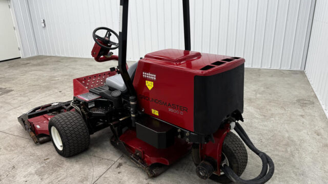 226-409_Toro-Groundsmaster-3500-Sidewinder-Diesel-3WD-Contouring-Mower-3-800×600-1