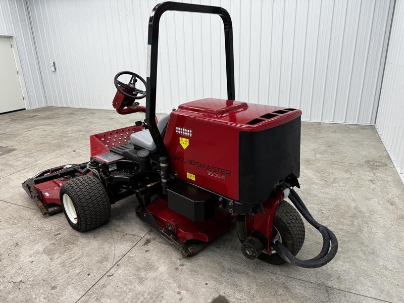 226-409_Toro-Groundsmaster-3500-Sidewinder-Diesel-3WD-Contouring-Mower-3-800×600-1