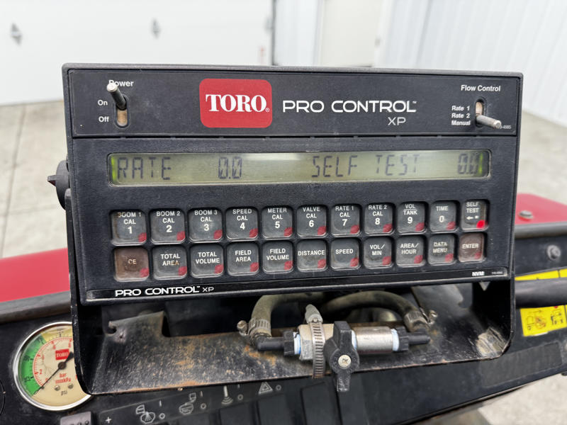 226-411_Toro-Multi-Pro-5800-Diesel-Turf-and-Field-Sprayer-3-800×600-1