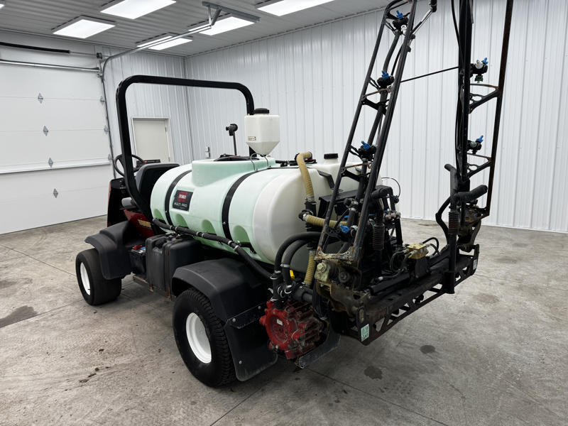 226-411_Toro-Multi-Pro-5800-Diesel-Turf-and-Field-Sprayer-7-800×600-1