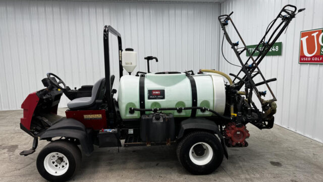 226-411_Toro-Multi-Pro-5800-Diesel-Turf-and-Field-Sprayer-8-800×600-1