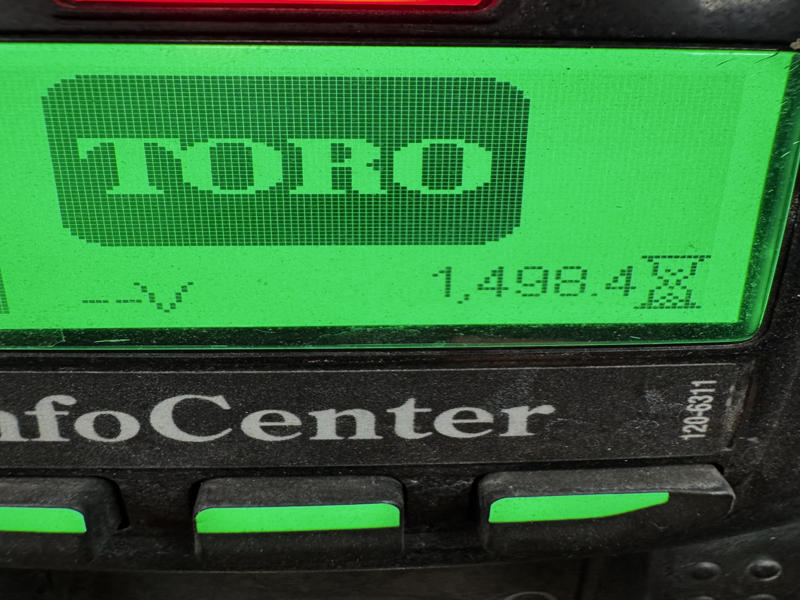 226-412_Toro-Multi-Pro-1750-Turf-Sprayer-7-800×600-1