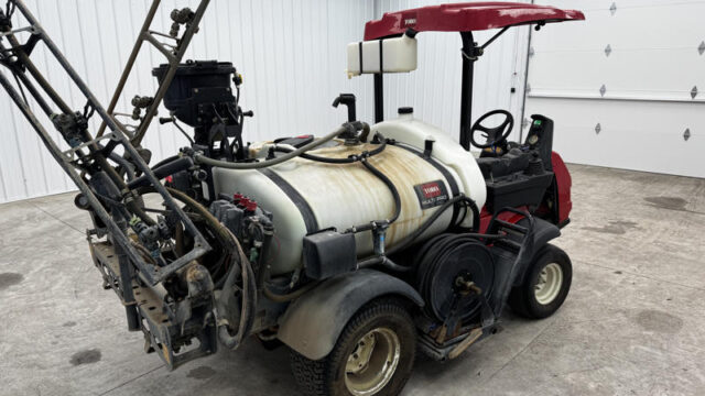 226-413_Toro-Multi-Pro-1750-Turf-Sprayer-3-800×600-1