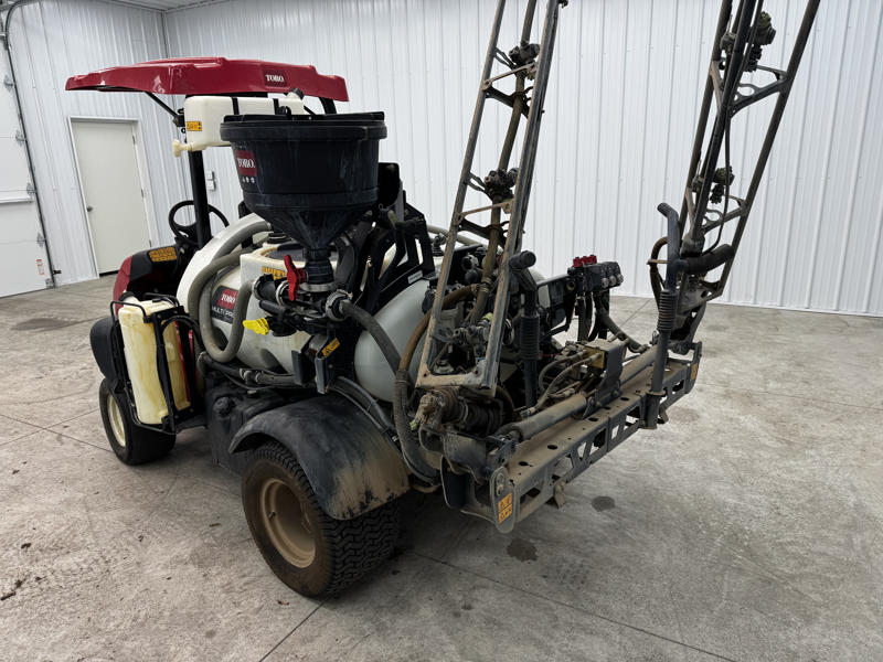 226-413_Toro-Multi-Pro-1750-Turf-Sprayer-4-800×600-1