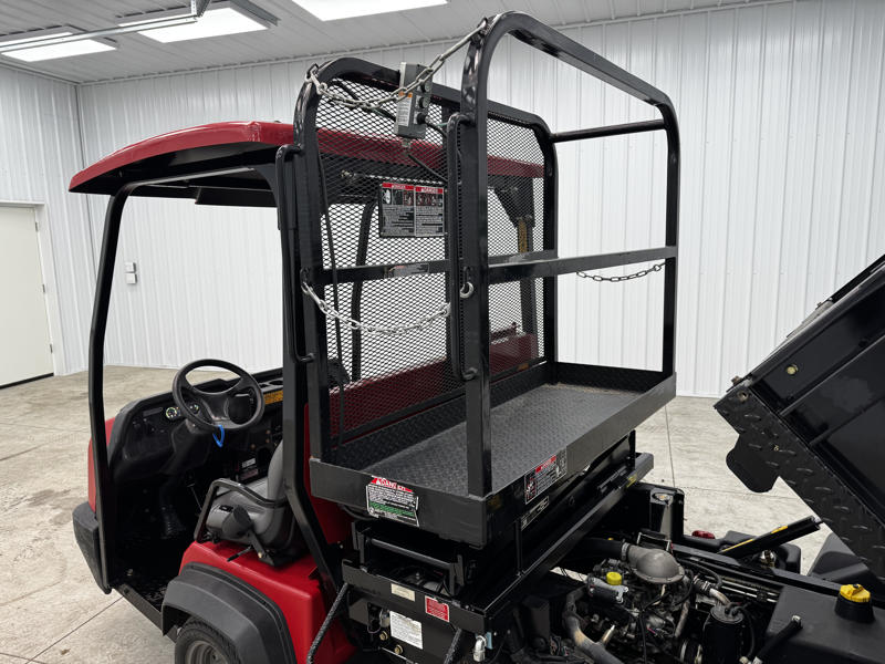 226-416_Toro-Workman-HDX-Gas-Automatic-Transmission-w_-Scissor-Lift-Bed-1-800×600-1