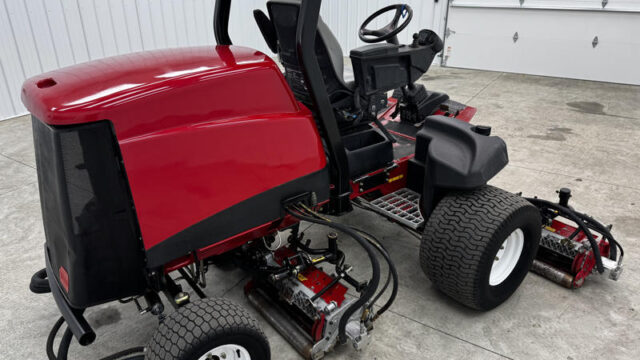226-419_Toro-Reelmaster-5610-Diesel-4WD-Fairway-Mower-6-800×600-1