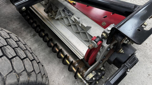 226-421_Toro-Reelmaster-3100-Diesel-3WD-Sidewinder-Triplex-Mower-2-800×600-1