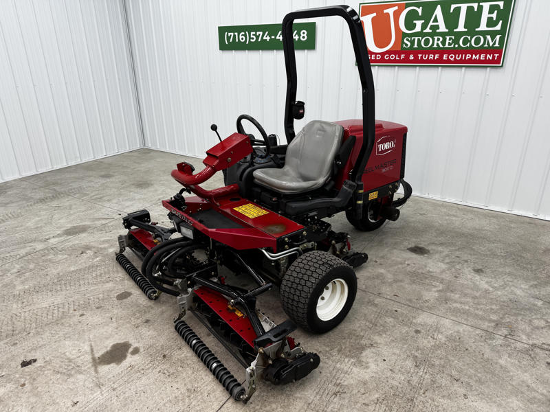 226-421_Toro-Reelmaster-3100-Diesel-3WD-Sidewinder-Triplex-Mower-7-800×600-1