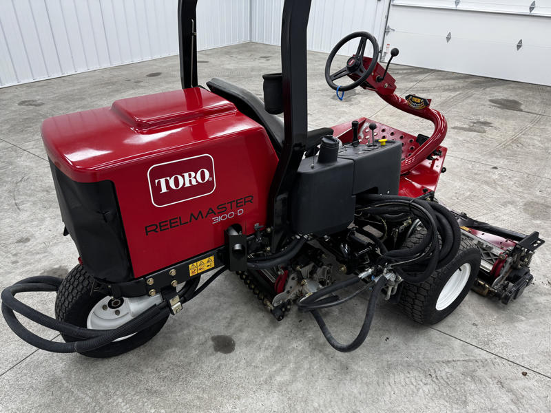 226-423_Toro-Reelmaster-3100-Diesel-3WD-Sidewinder-Triplex-Mower-5-800×600-1