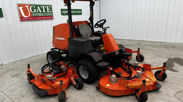 Jacobsen-R311T-Diesel-4WD-Wide-Area-Mower-1-800×600-1