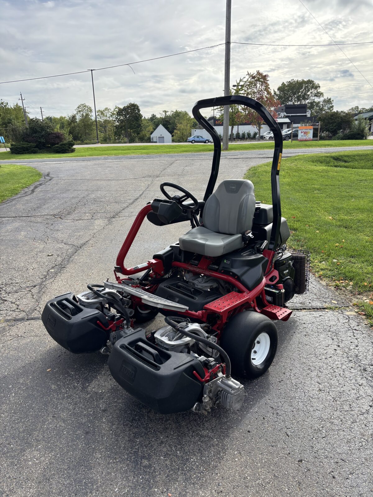 2020 Toro Greensmaster®3320 TriFlex™ Hybrid – 3WD