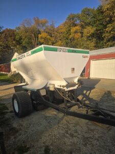 Dakota 414 Turf Tender