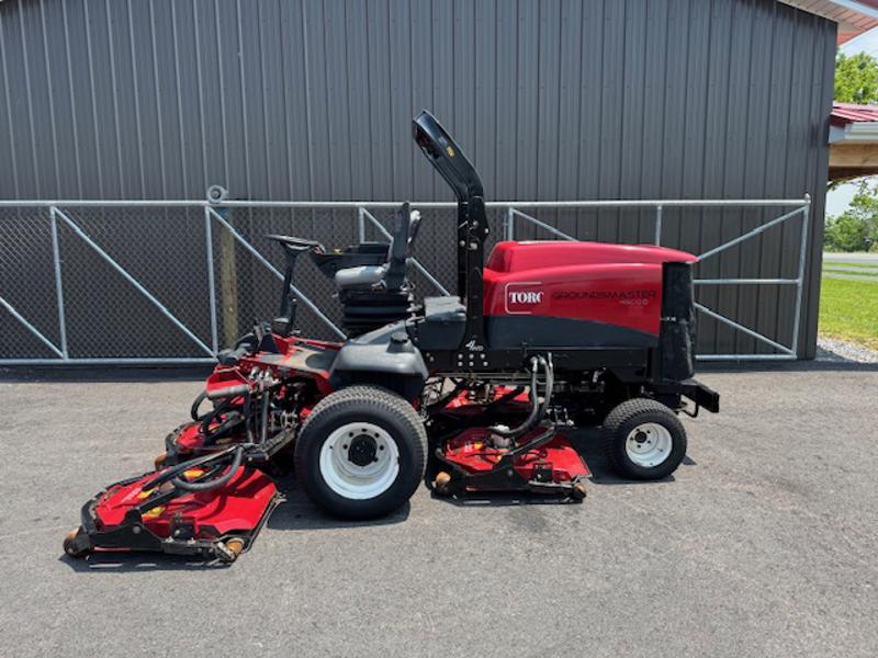 225-246_Toro-Groundsmaster-4500-Diesel-4WD-Contouring-Mower-3-800×600-1