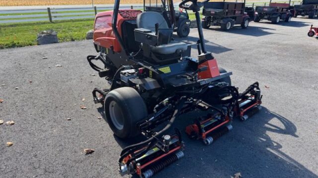 225-423_Jacobsen-SLF-530-Diesel-3WD-Fairway-Mower-4-800×600-1