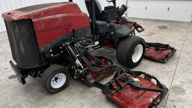 226-308_Toro-Groundsmaster-4700-Contouring-Rotary-Mower-2-800×600-1