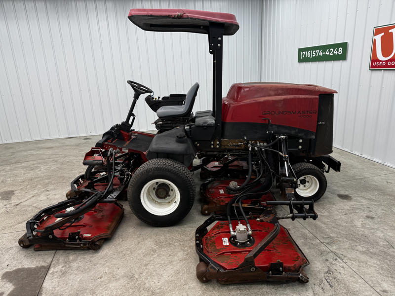 226-308_Toro-Groundsmaster-4700-Contouring-Rotary-Mower-4-800×600-1