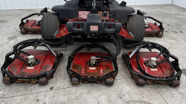 226-308_Toro-Groundsmaster-4700-Contouring-Rotary-Mower-6-800×600-1
