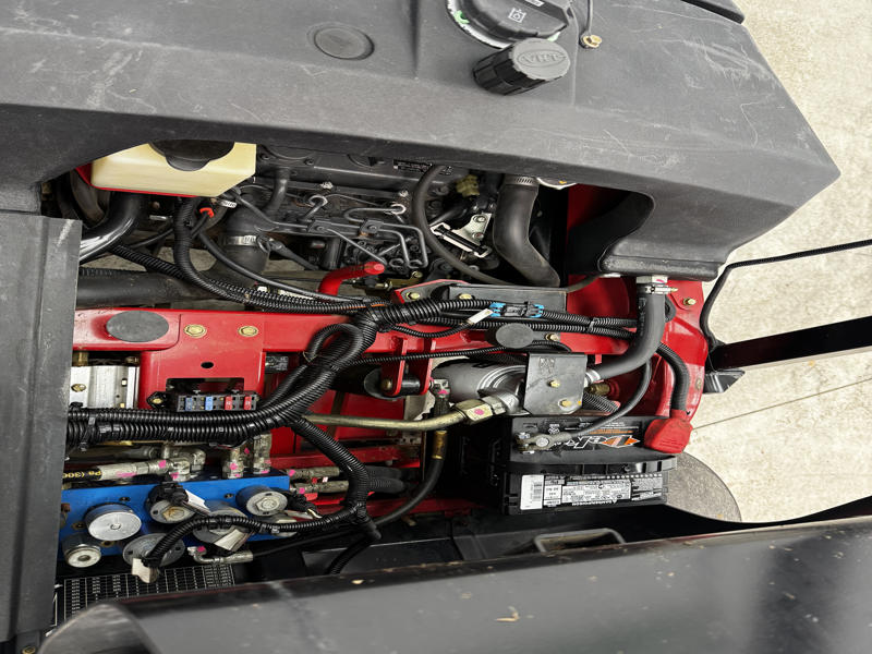 226-401_Toro-Greensmaster-3250-Diesel-3WD-Greensmower-1-800×600-1