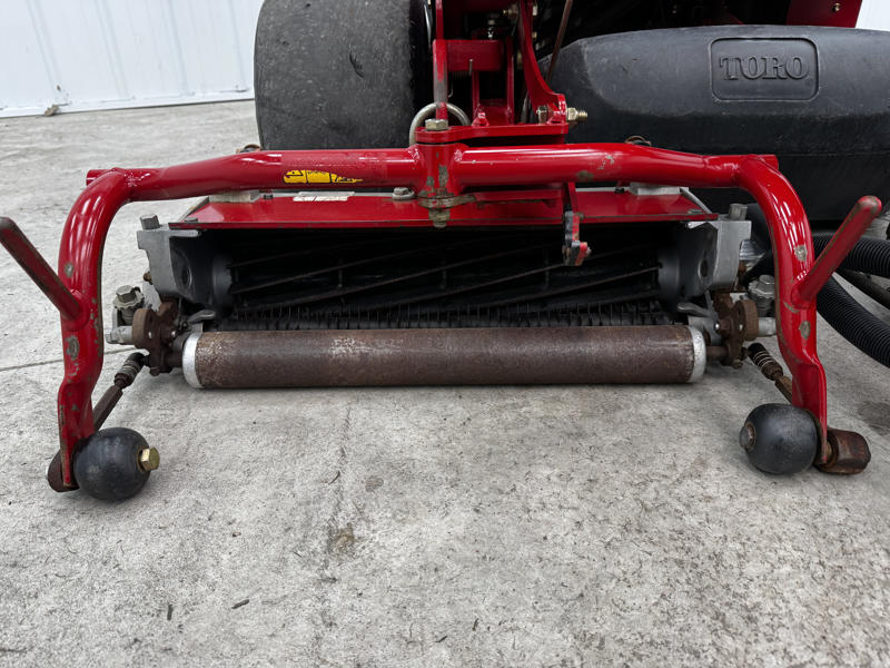 226-401_Toro-Greensmaster-3250-Diesel-3WD-Greensmower-2-800×600-1