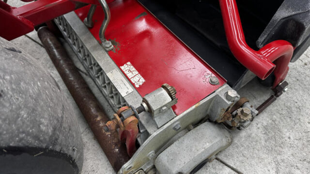 226-401_Toro-Greensmaster-3250-Diesel-3WD-Greensmower-3-800×600-1