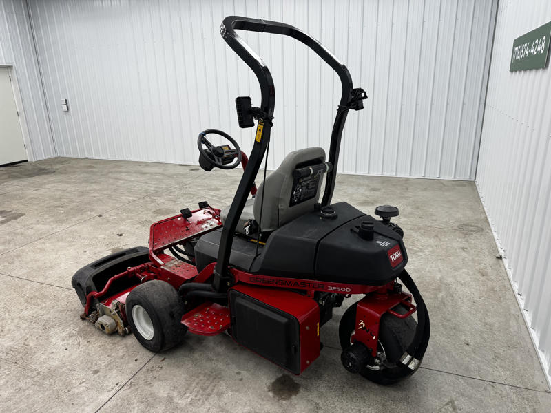 226-401_Toro-Greensmaster-3250-Diesel-3WD-Greensmower-6-800×600-1